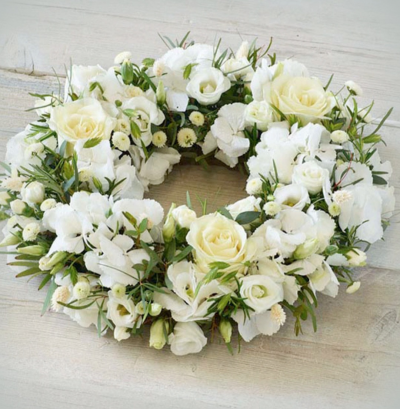White wreath - White and green mixed wreath